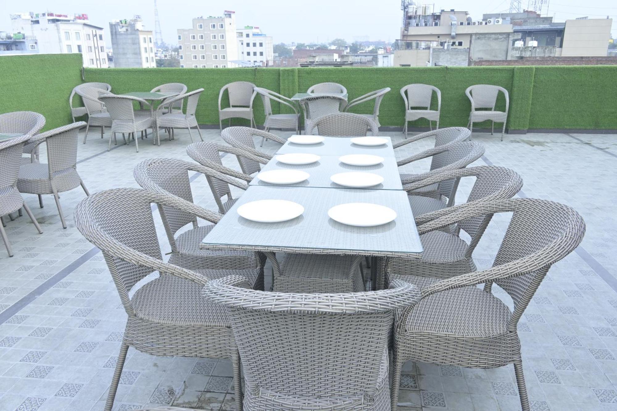 Vk Hotels & Resorts Amritsar Exterior photo